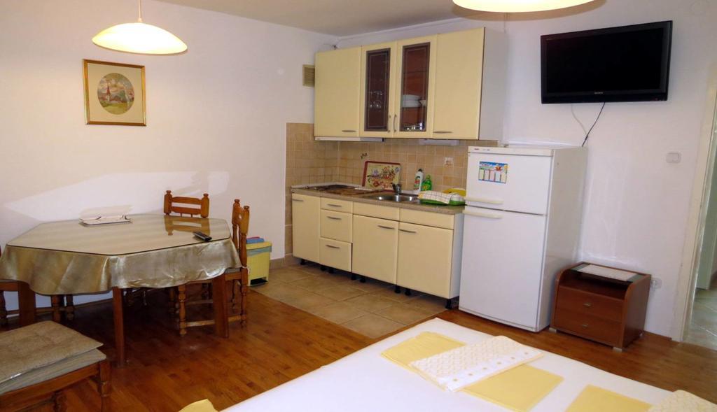 Apartments Corluka Башка-Вода Экстерьер фото